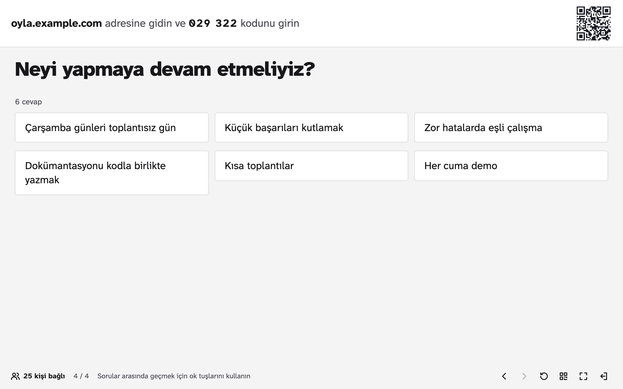 Not kâğıdı görünümünde açık uçlu cevaplar; örneğin 'Her cuma demo' ve 'Kısa toplantılar'